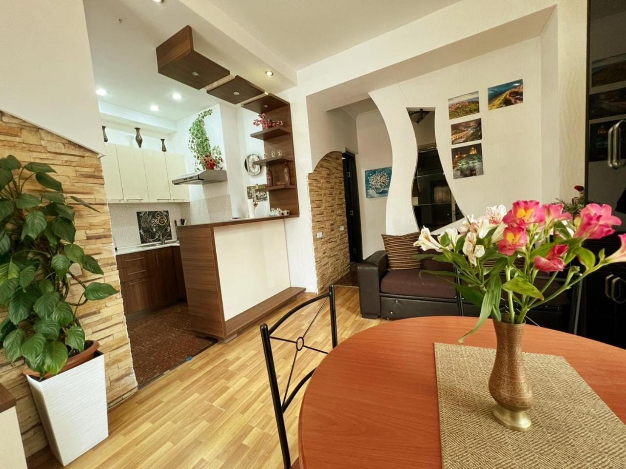 Cozy Apartment In The City Center Mtatsminda Tbilisi Zewnętrze zdjęcie